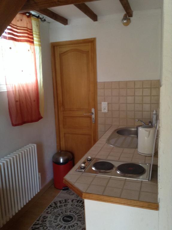 Apartamento Chinchon LʼIsle-sur-la-Sorgue Exterior foto